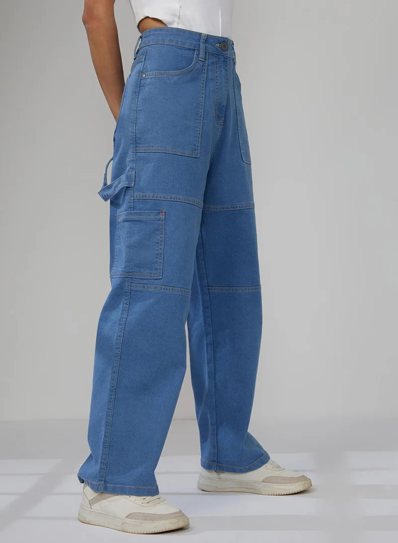 Campus Sutra Women's Light Blue Straight Fit Cargo Denim Jeans For Casual Wear | Mid-Rise | Light-Wash | Button Closure | Denim Jeans Designed With Comfortable Fit For Woman & Girls